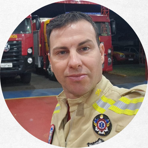 MCP - EDUCAÇÃO EM FOCO (300 x 300 px) (2).png